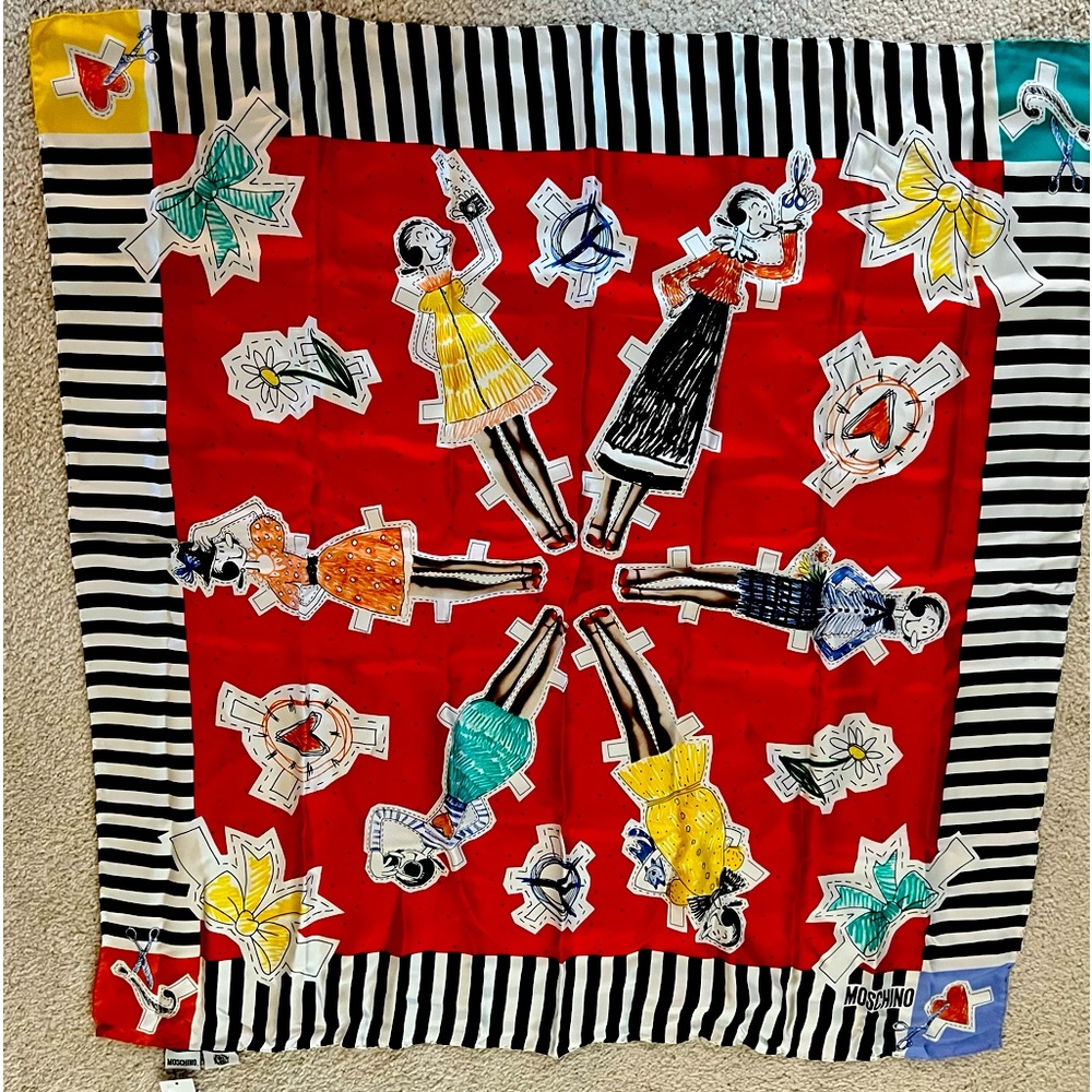 Moschino Olive Oyl 100% silk scarf NWT